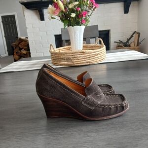Kors Women's Brown Wedge Loafers Size 8 Exxellent Condition